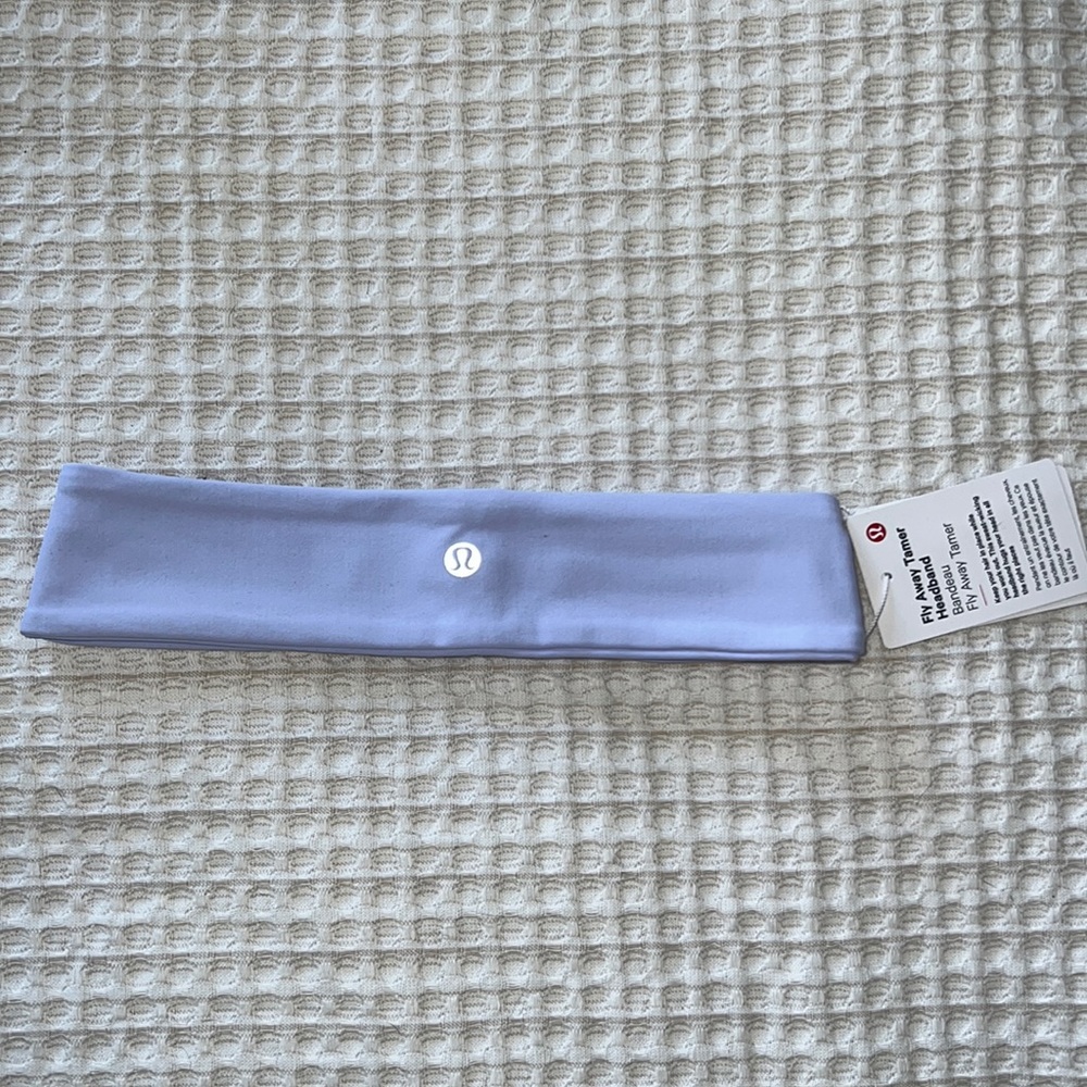 Lululemon headband! WITH TAGS ON!!